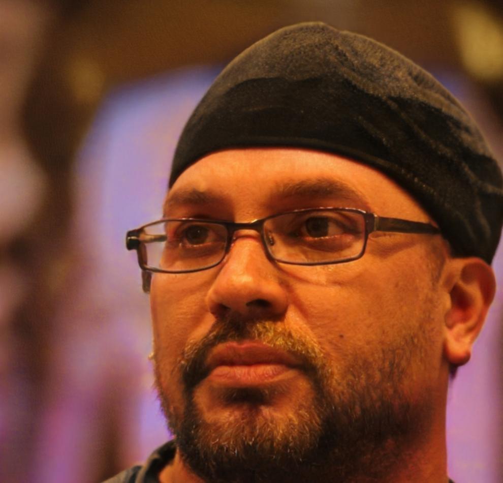 Retrato profesional de Sebastián Morales